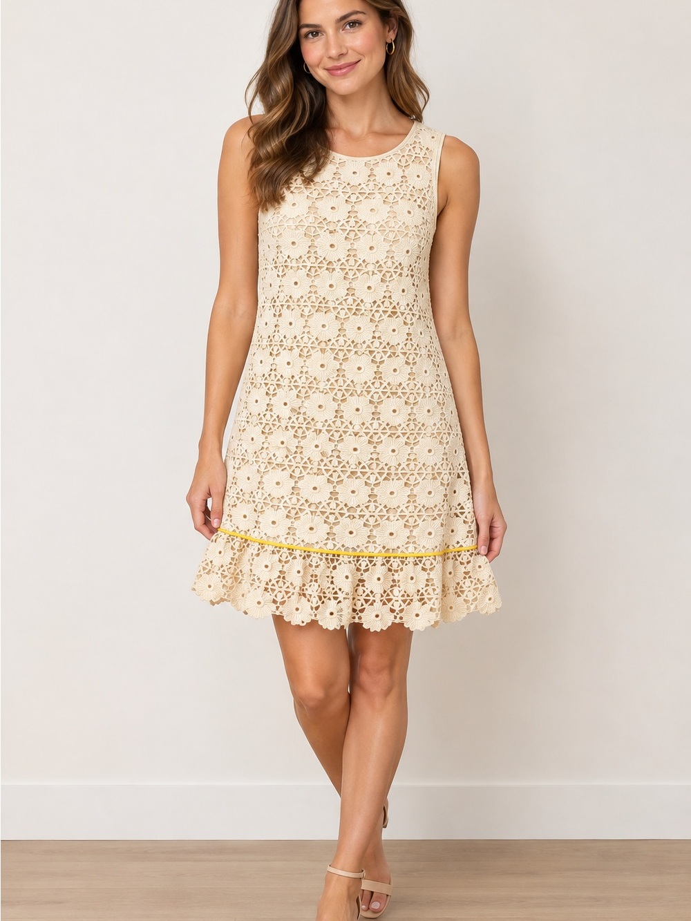 Juicy Couture Black Label Daisy Guipure Dress Size 4, Cream with Yellow Accent